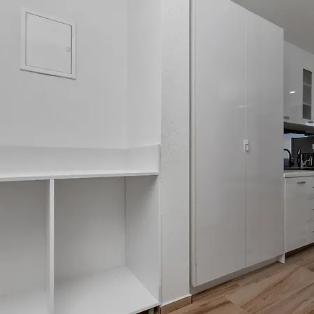 Medo דירה מאקרסקה