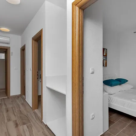 Medo * מאקרסקה