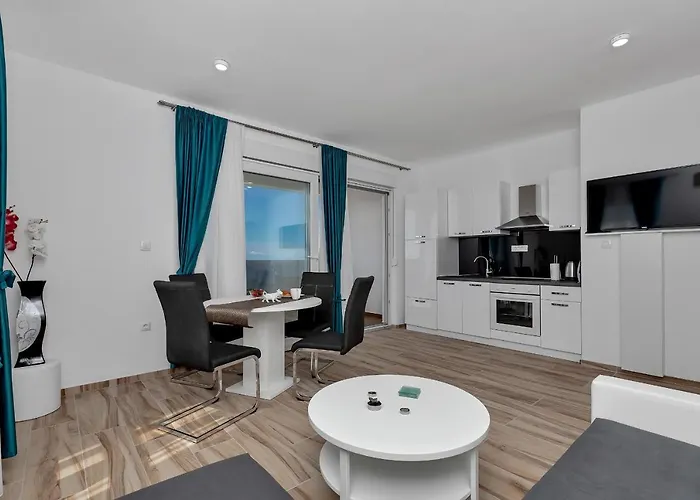 Medo 马卡尔斯卡